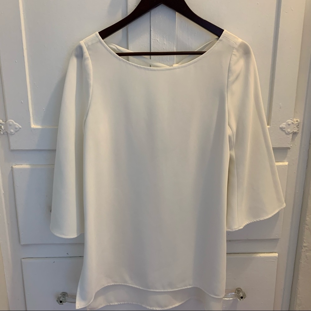 Elizabeth James long white blouse with slit
